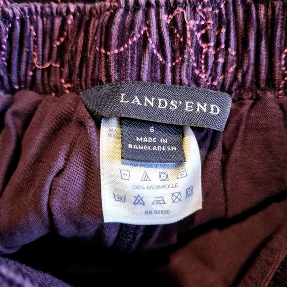 Lands' End girls size 6 purple corduroy skirt with flower applique, has shorts - Picture 5 of 6